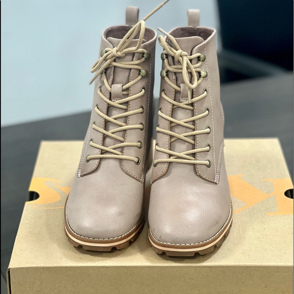 Chelsea boots - Picture 6 of 9